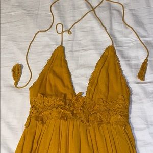 Mustard Yellow Maxi Dress 🌻